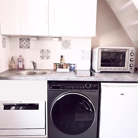 Studio En Duplex En Centre Ville Laval  Exterior foto