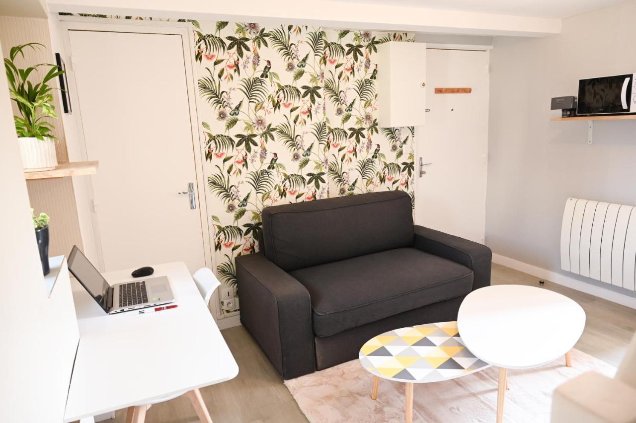 Studio En Duplex En Centre Ville Laval  Exterior foto